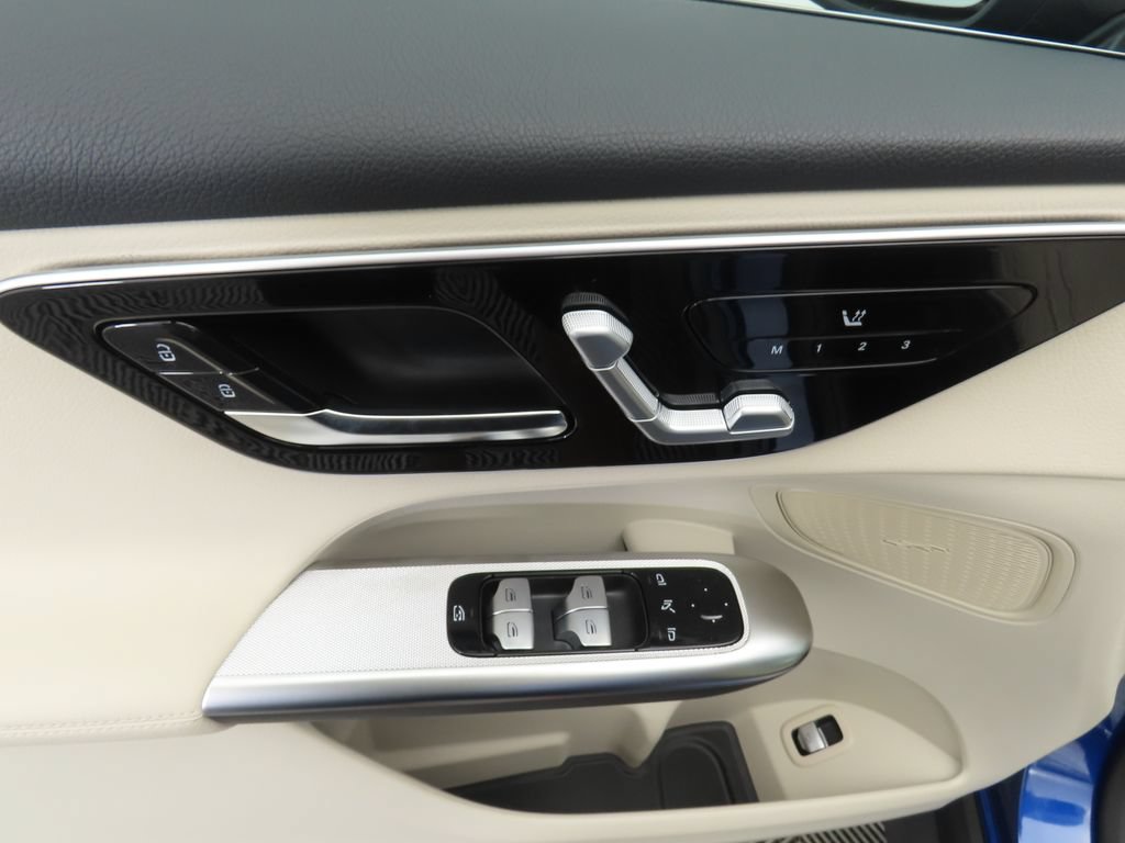 Certified 2026 Mercedes-Benz GLC 300 image 23
