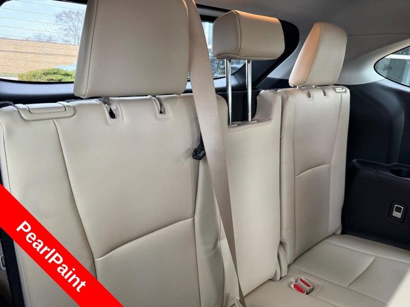Used 2023 Toyota Highlander XLE AWD/4WD image 13