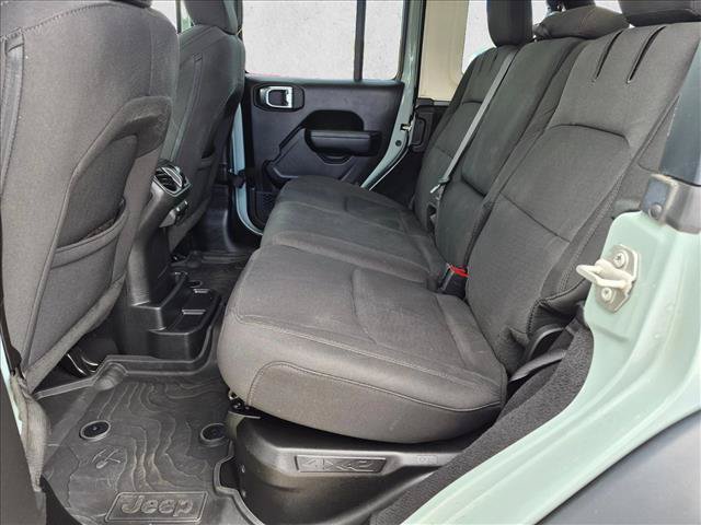 Used 2023 Jeep Wrangler Unlimited w/ Cold Weather Group AWD/4WD image 17