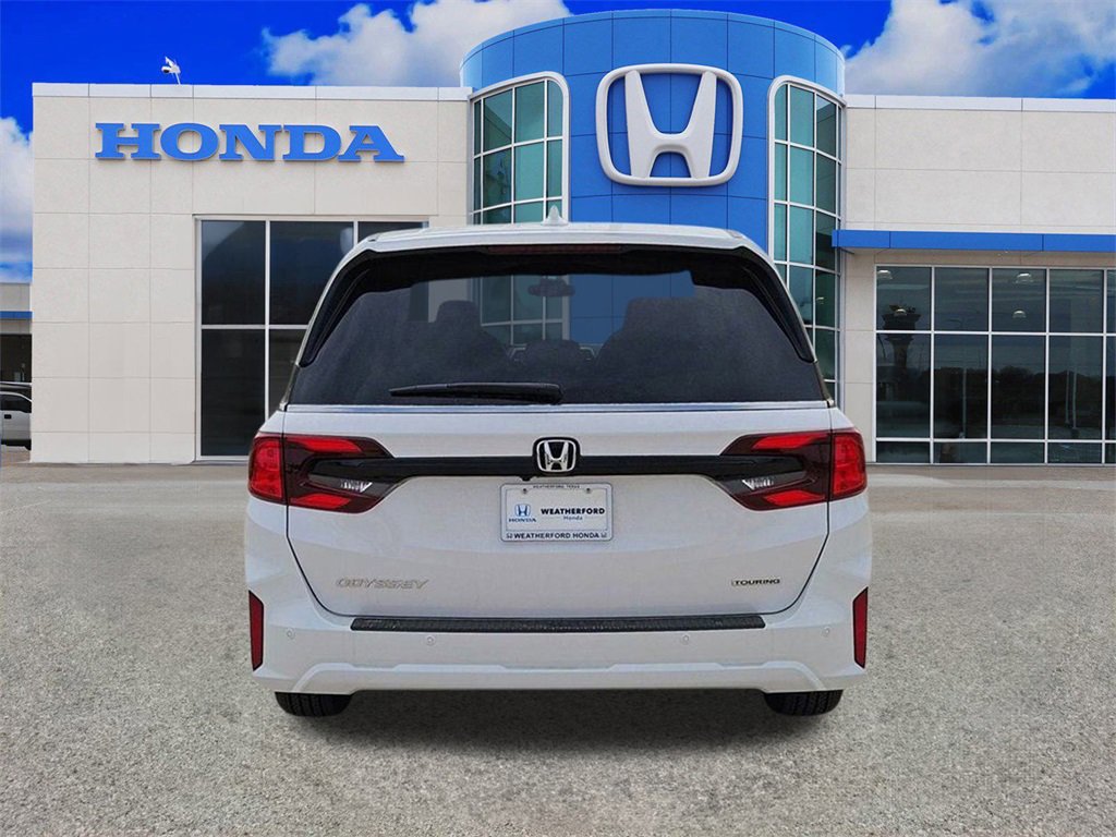 New 2026 Honda Odyssey Touring image 4