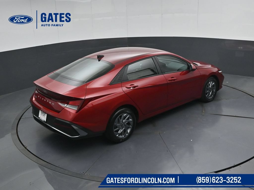 Used 2024 Hyundai Elantra SEL FWD image 46