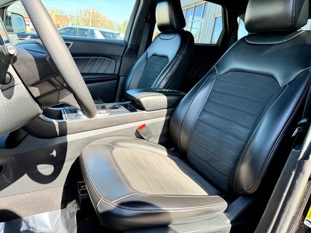 Used 2022 Ford Edge ST-Line AWD/4WD image 14