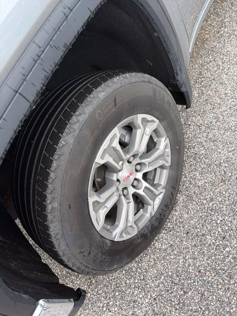 Used 2025 GMC Sierra 1500 SLT RWD image 7