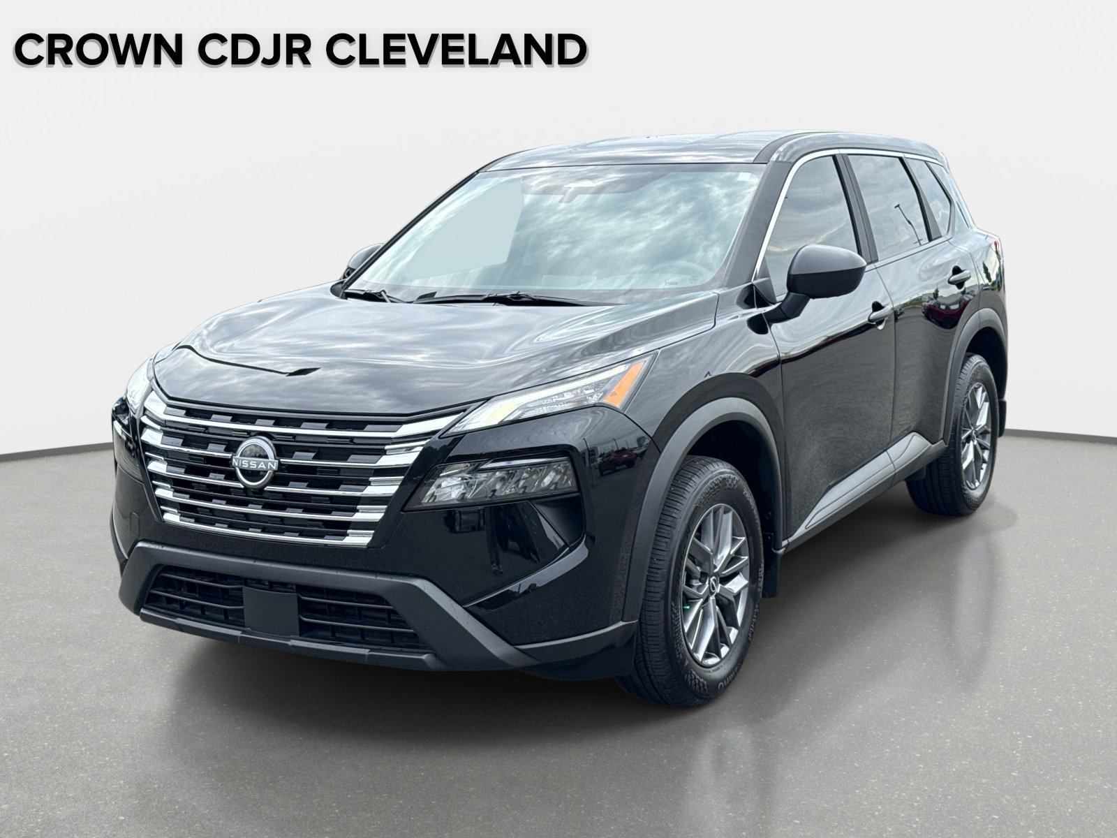 Used 2026 Nissan Rogue S FWD image 8