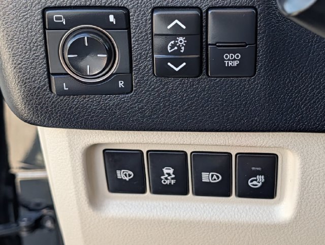 Used 2023 Lexus GX 460 Premium w/ Premium Package AWD/4WD image 24