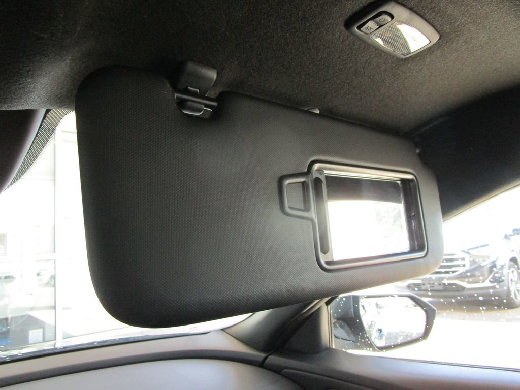 Used 2025 Hyundai Elantra Limited image 44