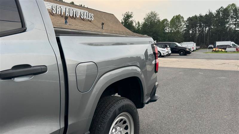Used 2023 Chevrolet Colorado W/T RWD image 16