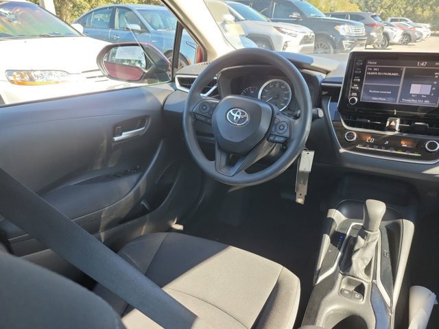 Used 2020 Toyota Corolla LE image 22