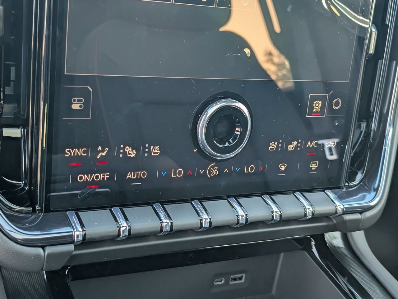 New 2026 GMC Yukon AT4 w/ AT4 Premium Package AWD/4WD image 13