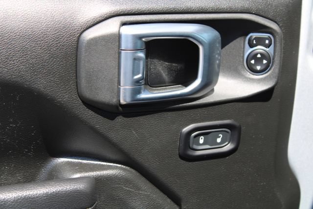 Used 2023 Jeep Wrangler Unlimited AWD/4WD image 15