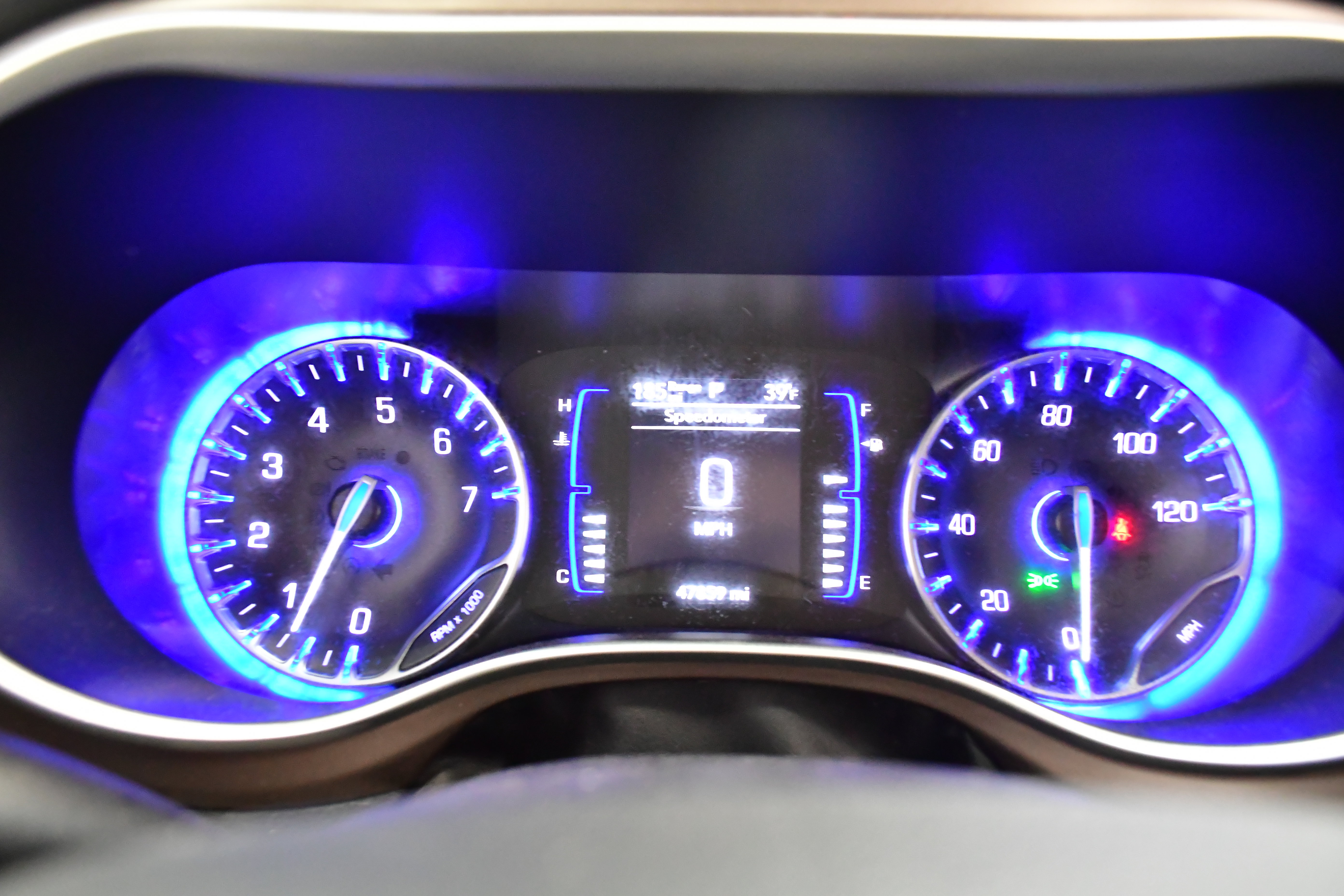 Used 2023 Chrysler Voyager LX FWD image 18