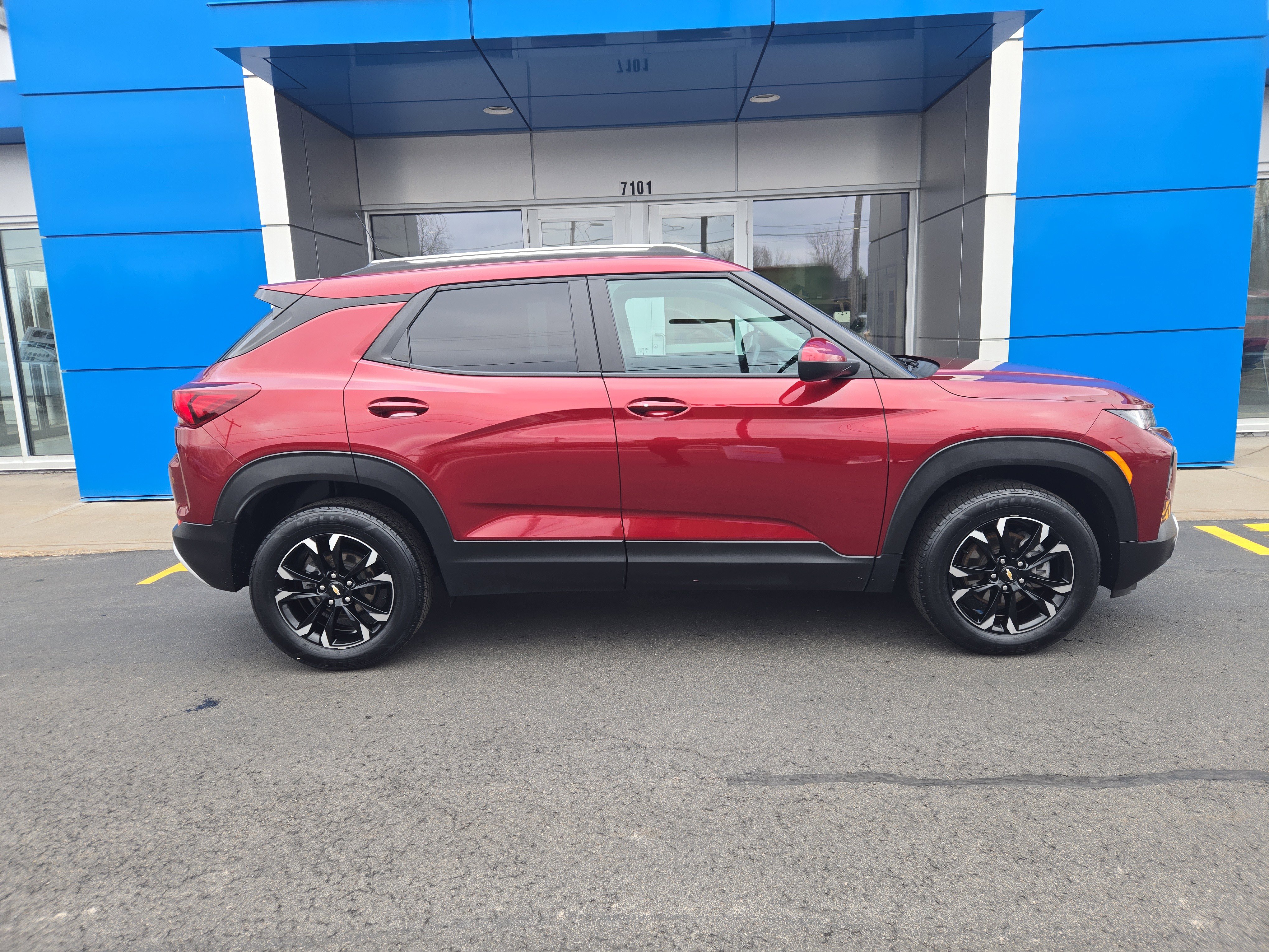 Certified 2023 Chevrolet TrailBlazer LT w/ Convenience Package image 16