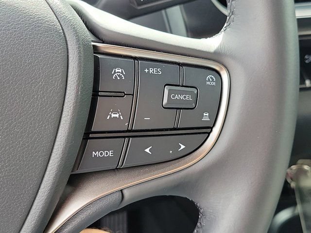 Used 2025 Lexus UX 300h FWD w/ Accessory Package (Z2) image 32