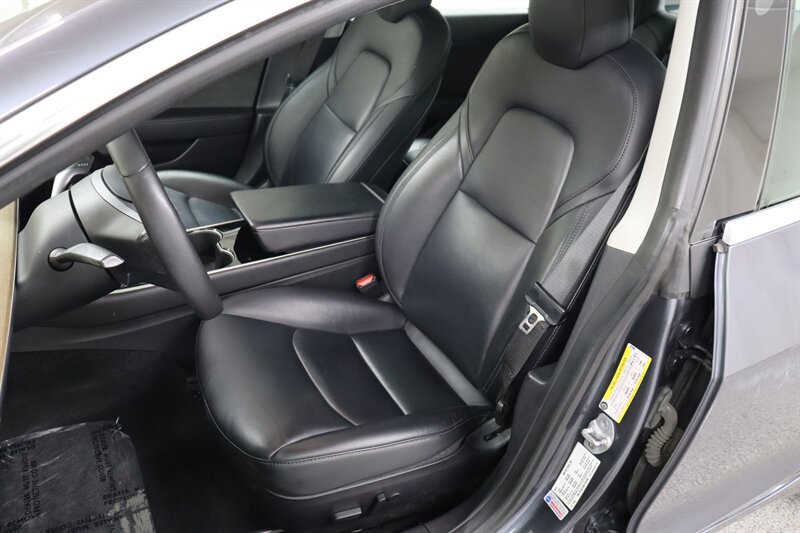 Used 2020 Tesla Model 3 Standard Range RWD image 15