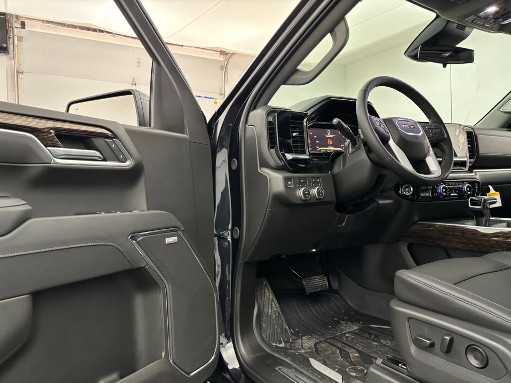 New 2026 GMC Sierra 1500 Elevation w/ Elevation Premium Package image 15