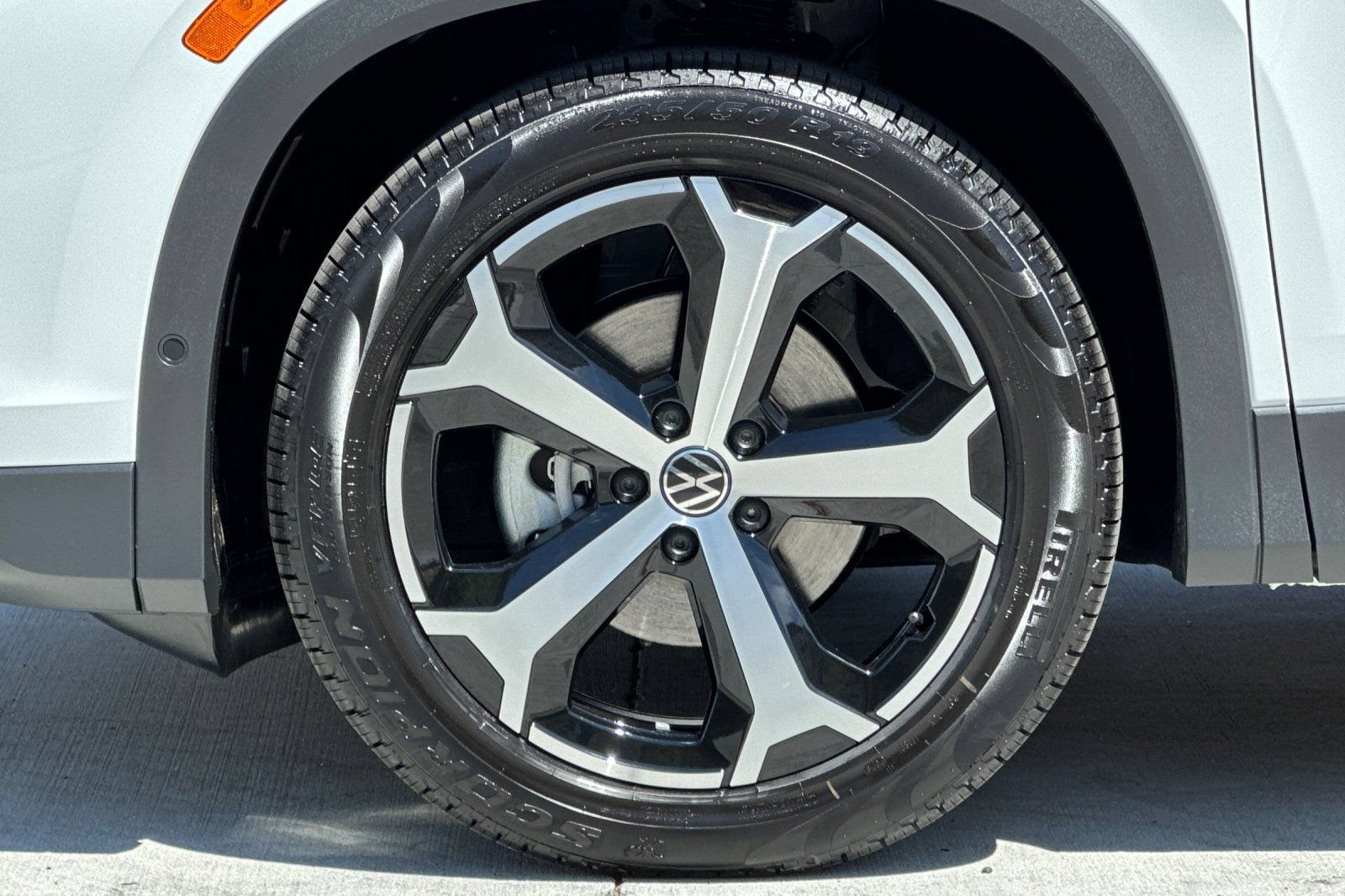 New 2026 Volkswagen Tiguan SE FWD image 25