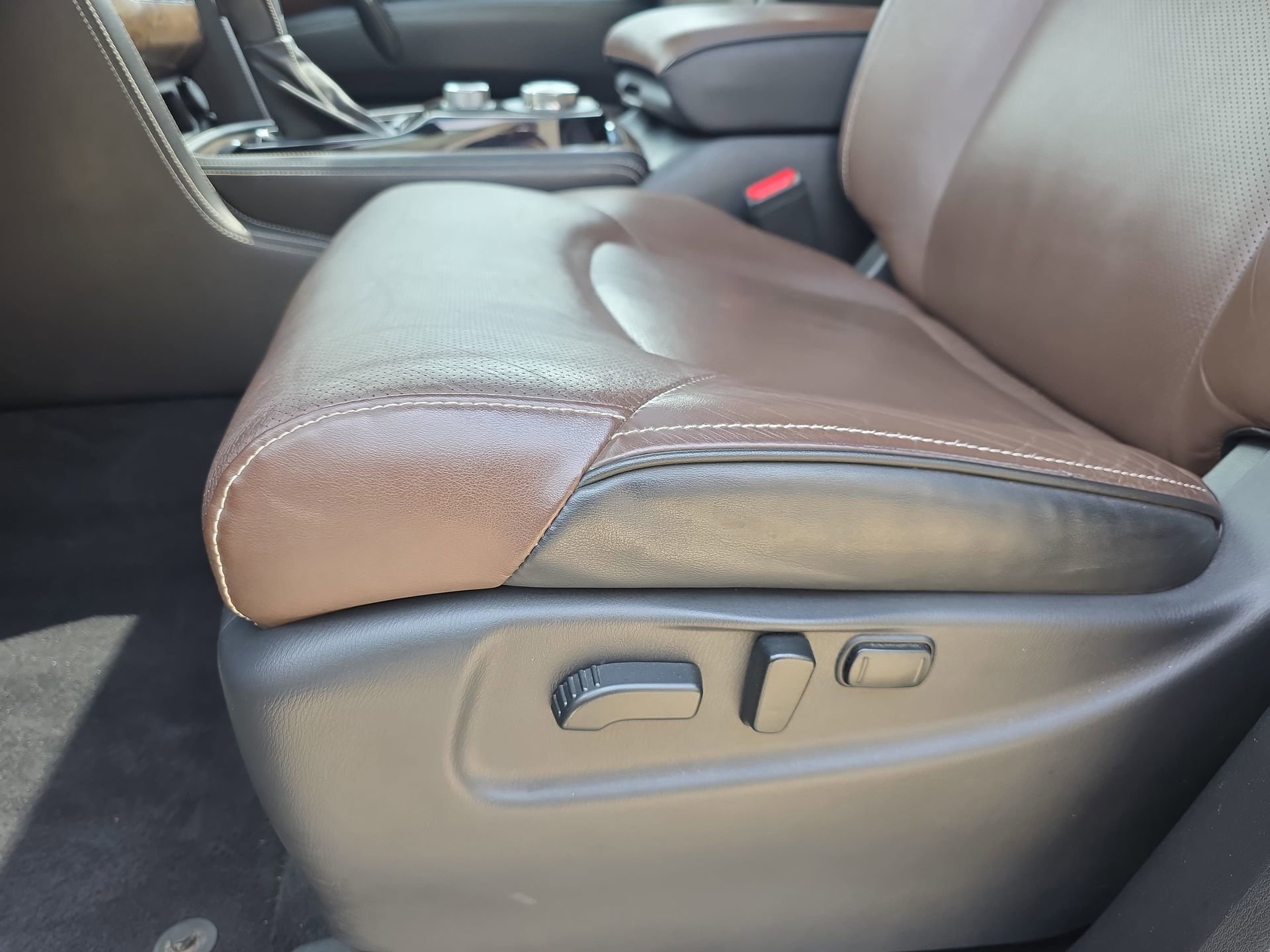 Used 2021 INFINITI QX80 Premium Select w/ All-Season Package image 28