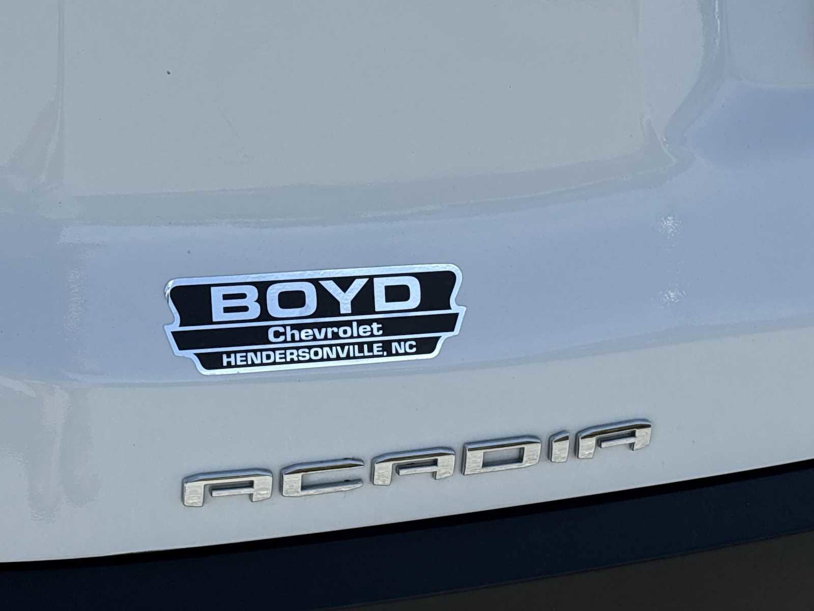 Used 2023 GMC Acadia SLE FWD image 29