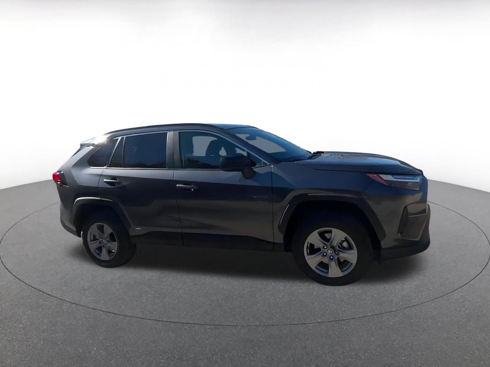 Used 2025 Toyota RAV4 LE image 2