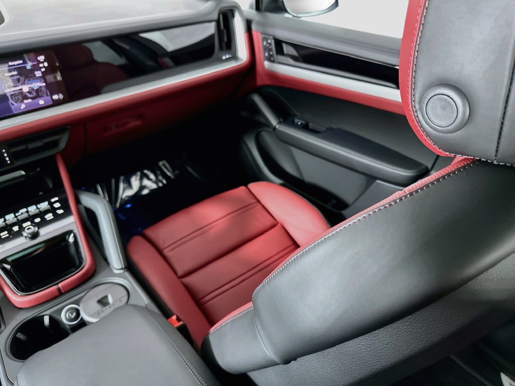 New 2026 Porsche Cayenne AWD/4WD image 26