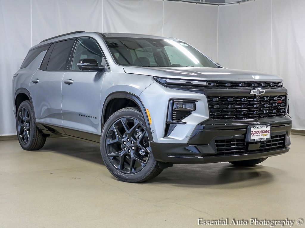 New 2026 Chevrolet Traverse RS w/ LPO, Floor Liner Package image 2