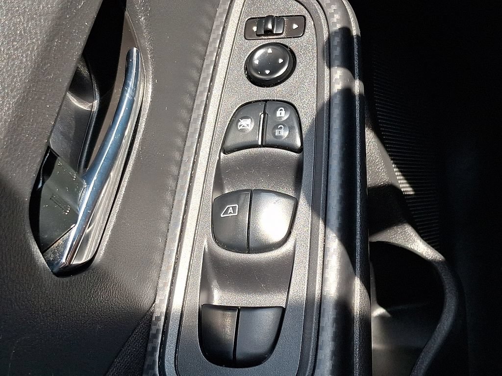 Used 2021 Nissan Versa SV FWD image 24