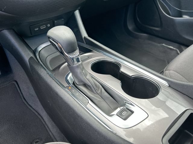 Used 2022 Chevrolet Malibu LT FWD image 15