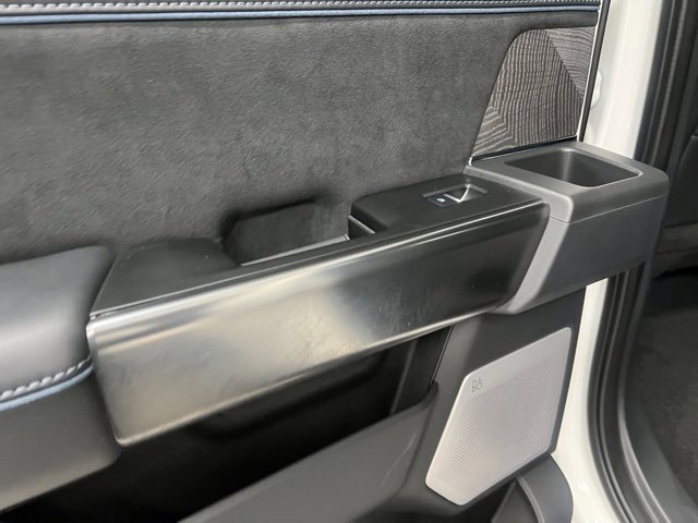 Used 2025 Ford F450 Platinum w/ FX4 Off-Road Package image 47