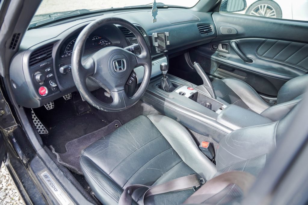 Used 2004 Honda S2000 image 4