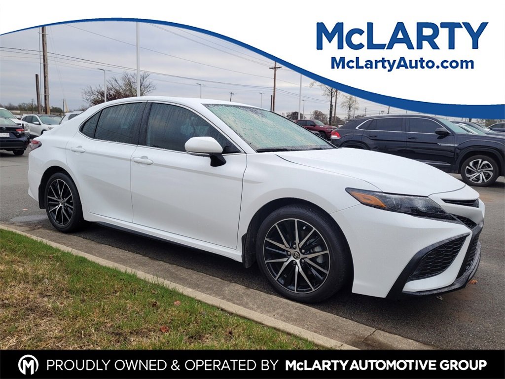 Used 2024 Toyota Camry SE