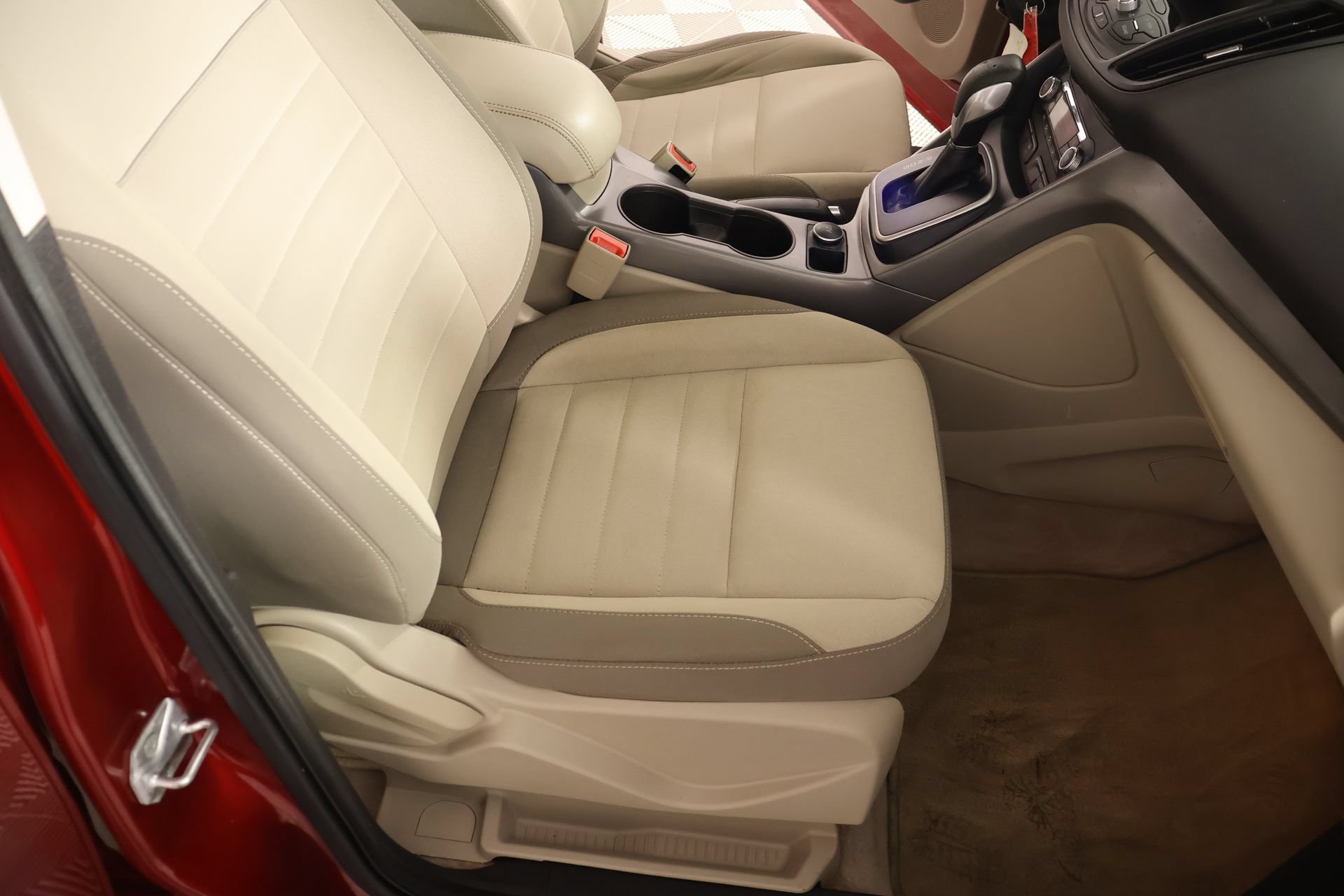 Used 2014 Ford Escape SE w/ Equipment Group 201A FWD image 12