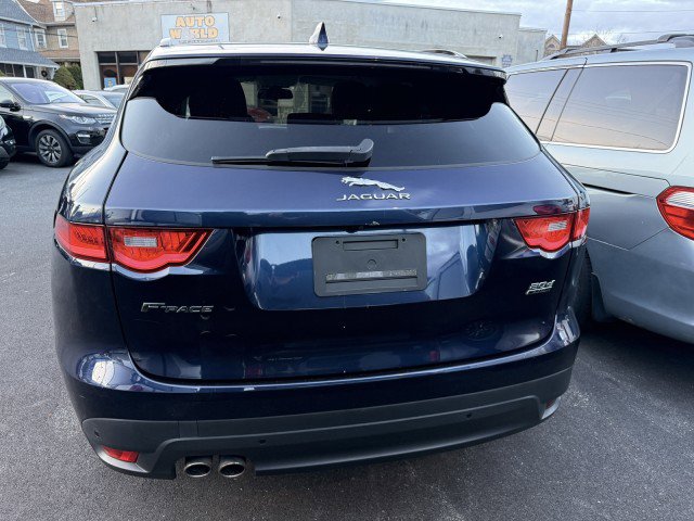 Used 2018 Jaguar F-PACE R-Sport image 10