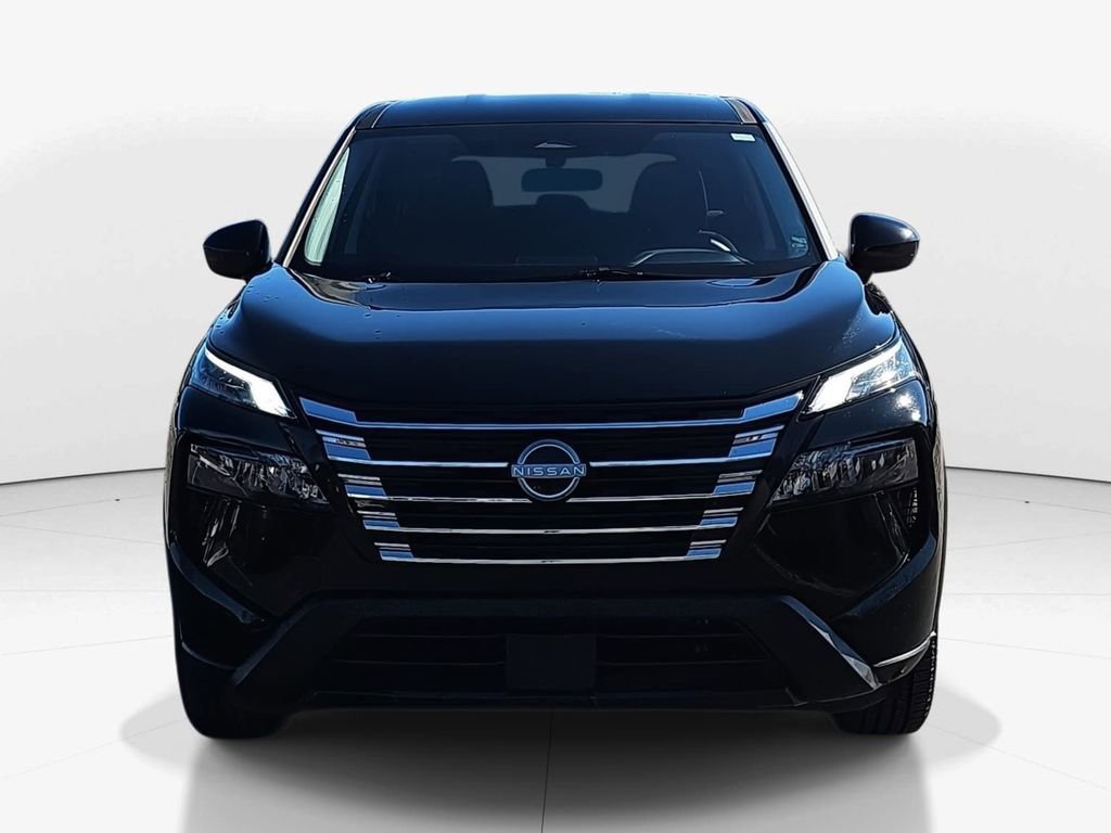 Used 2025 Nissan Rogue SV image 11