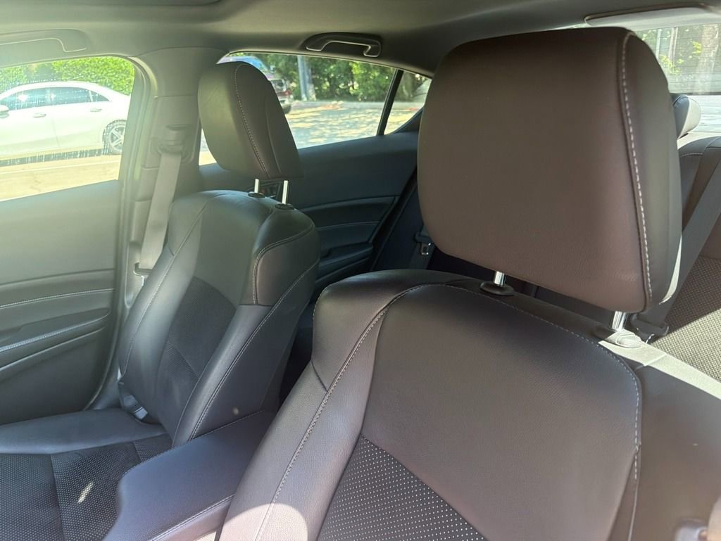 Used 2016 Acura ILX FWD image 23
