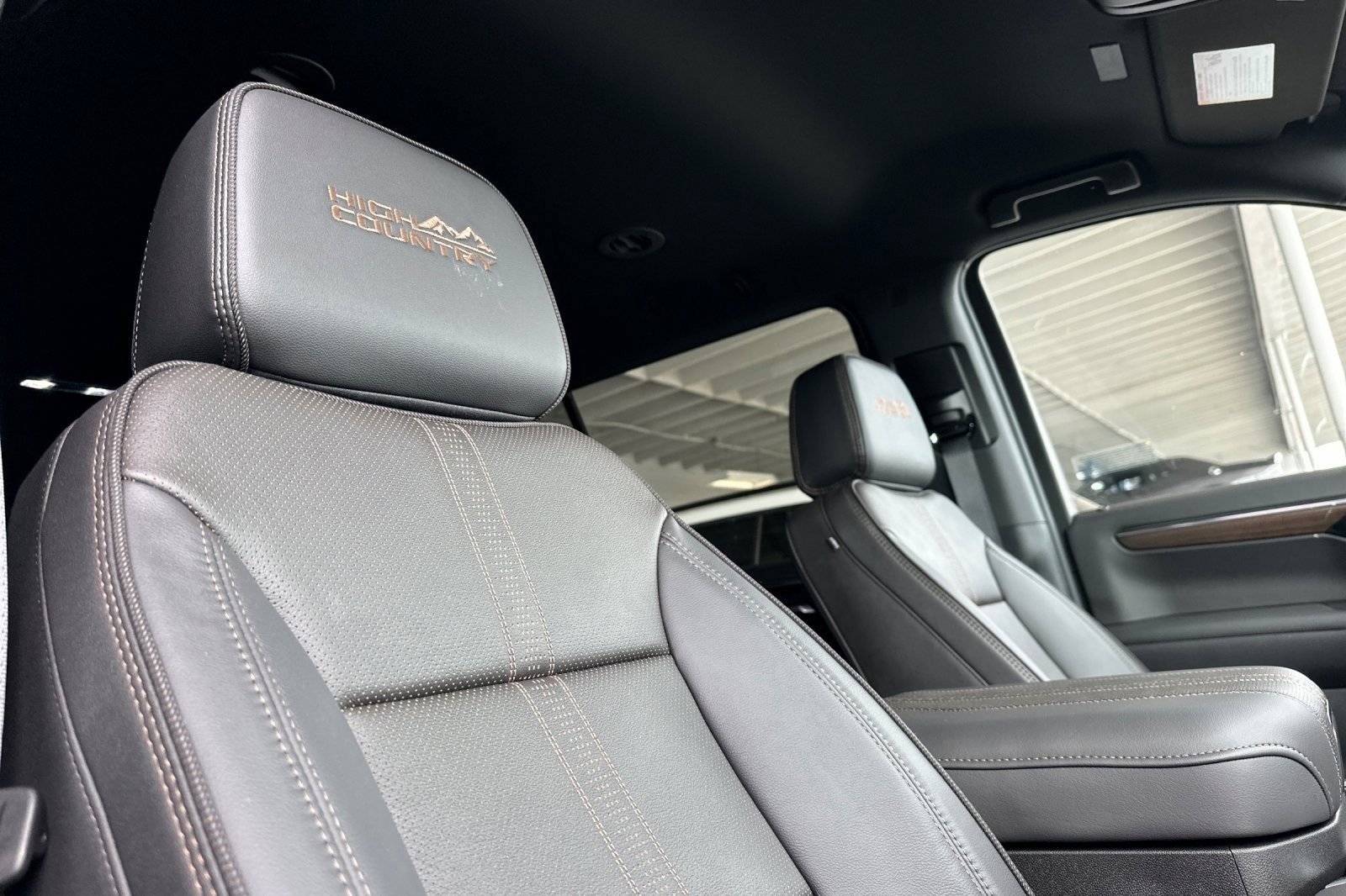 New 2025 Chevrolet Suburban High Country image 20