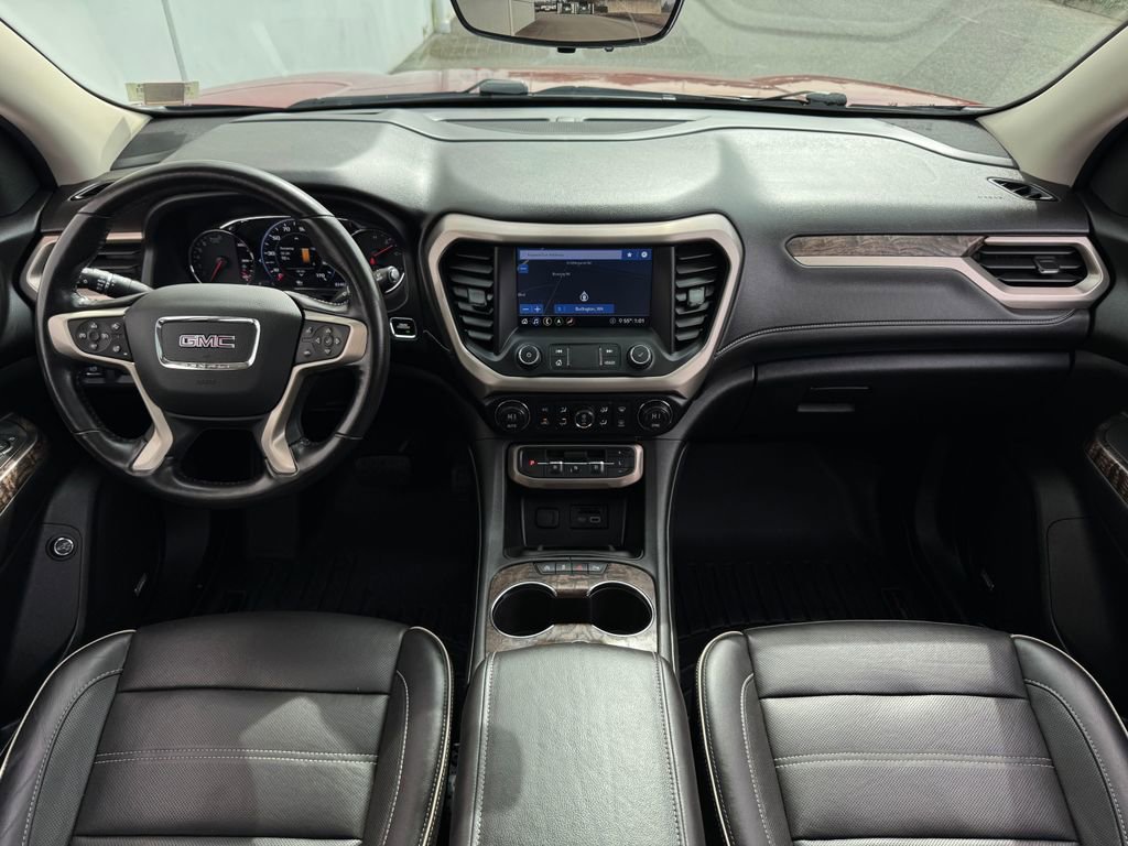 Used 2020 GMC Acadia Denali w/ Denali Ultimate Package AWD/4WD image 12