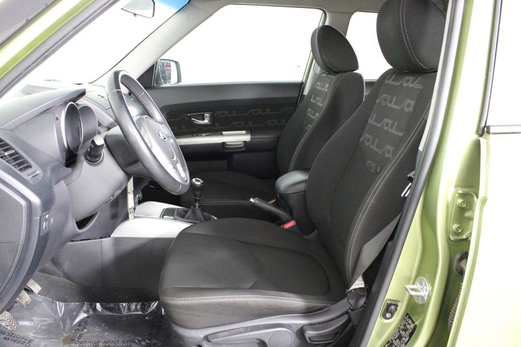 Used 2012 Kia Soul + image 8