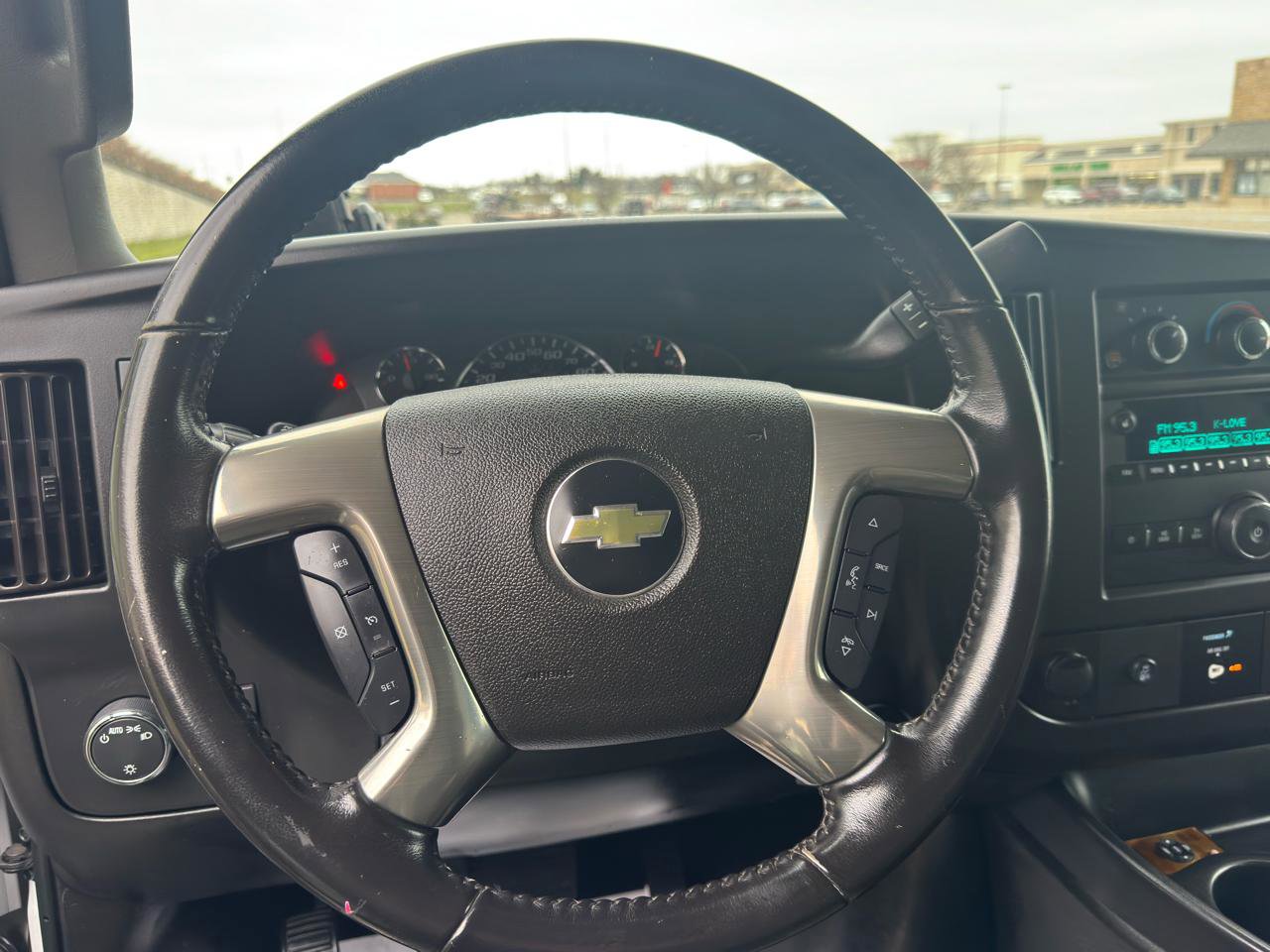 Used 2019 Chevrolet Express 3500 w/ Driver Convenience Package RWD image 14