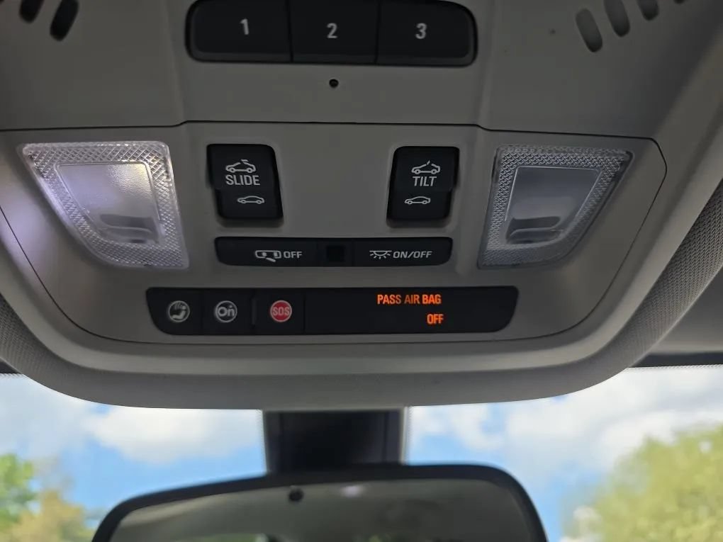 Used 2017 GMC Acadia SLT w/ LPO, Floor Liner Package FWD image 39