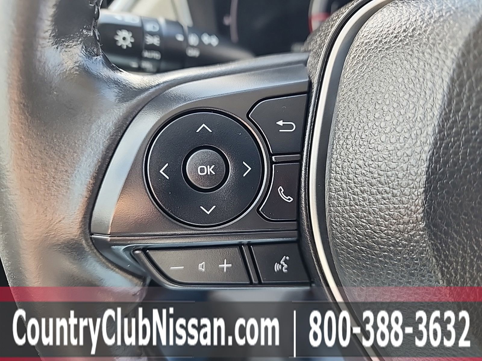 Used 2023 Toyota Corolla Cross XLE w/ Convenience Package image 20