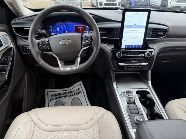 Certified 2023 Ford Explorer Platinum w/ Technology Package image 16