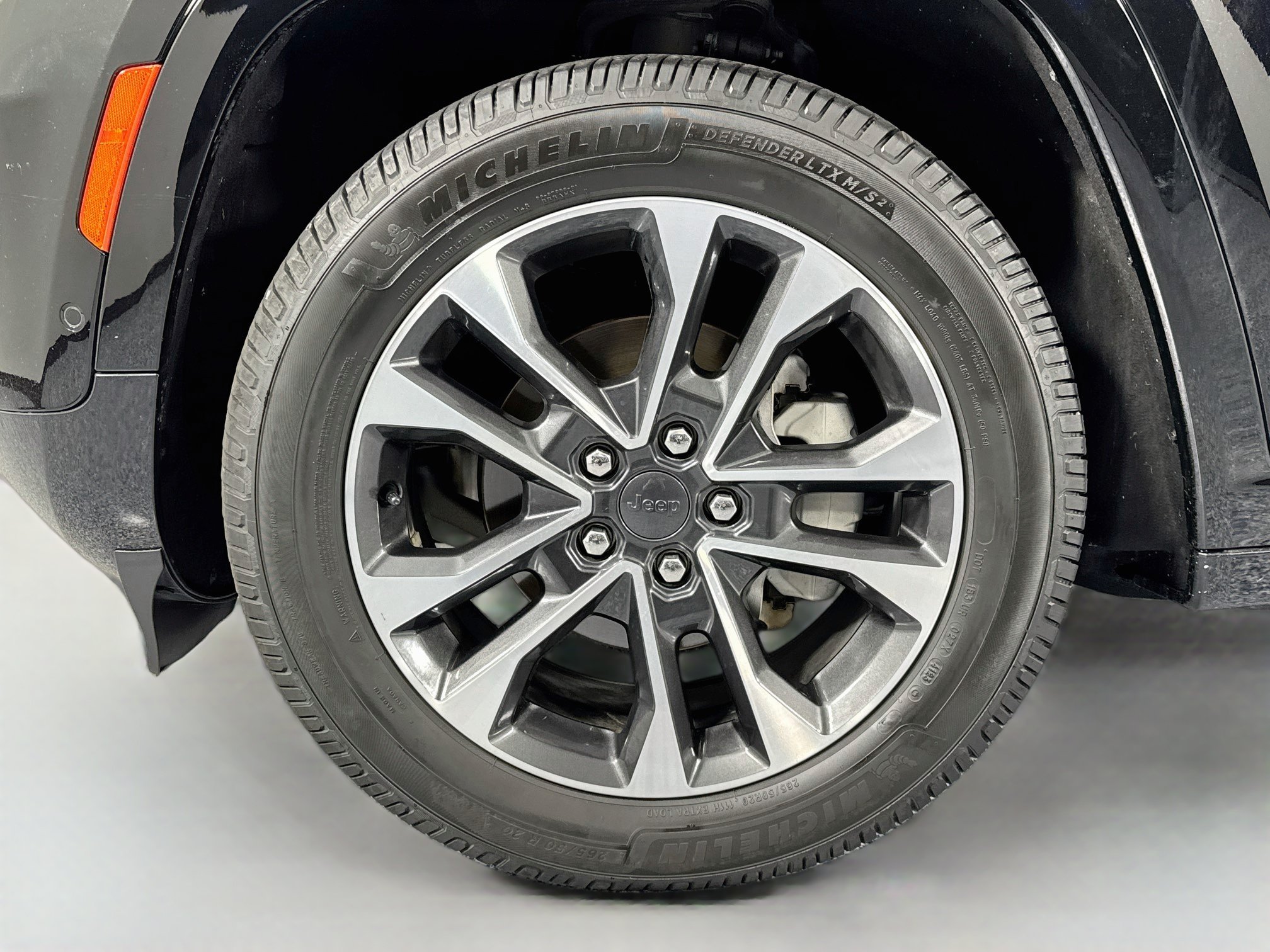 Used 2022 Jeep Grand Cherokee Overland w/ Adv Protech Group III AWD/4WD image 33