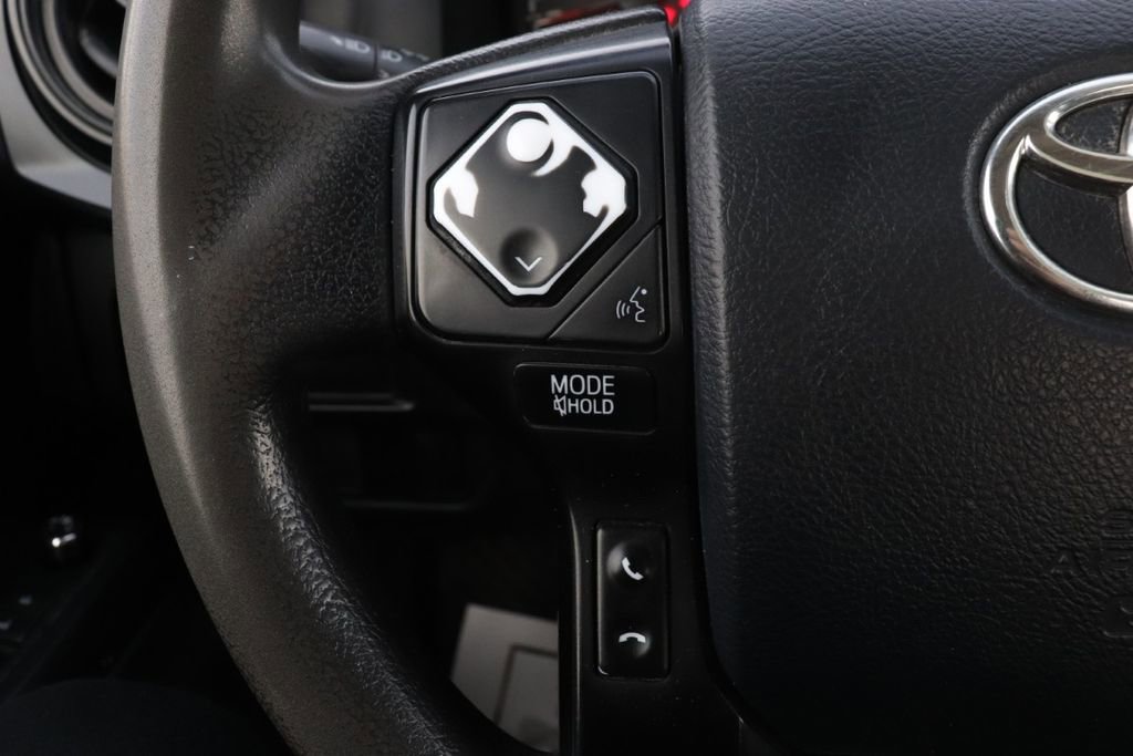 Used 2017 Toyota Tacoma SR image 34