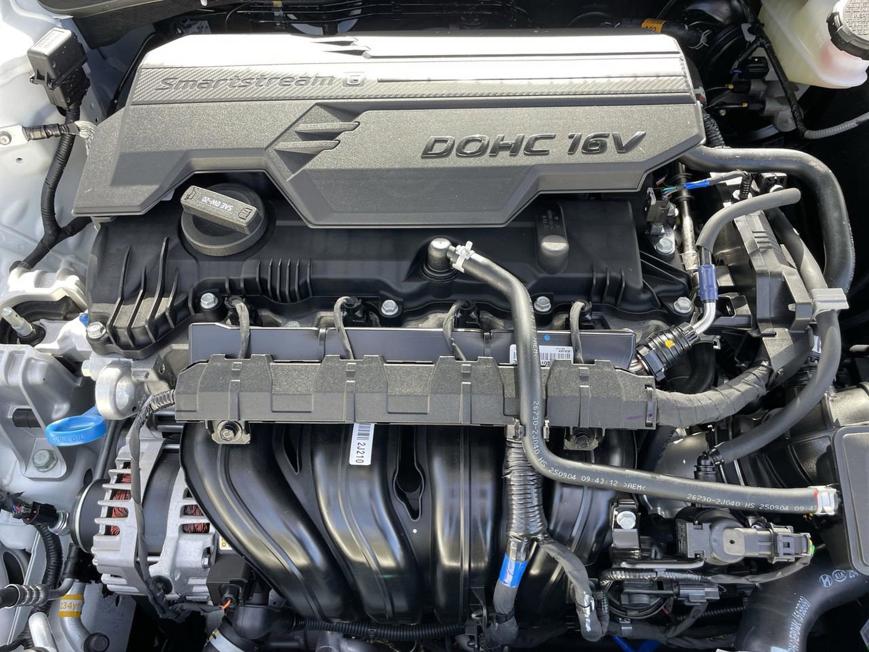 New 2026 Hyundai Elantra Limited w/ Cargo Package image 25