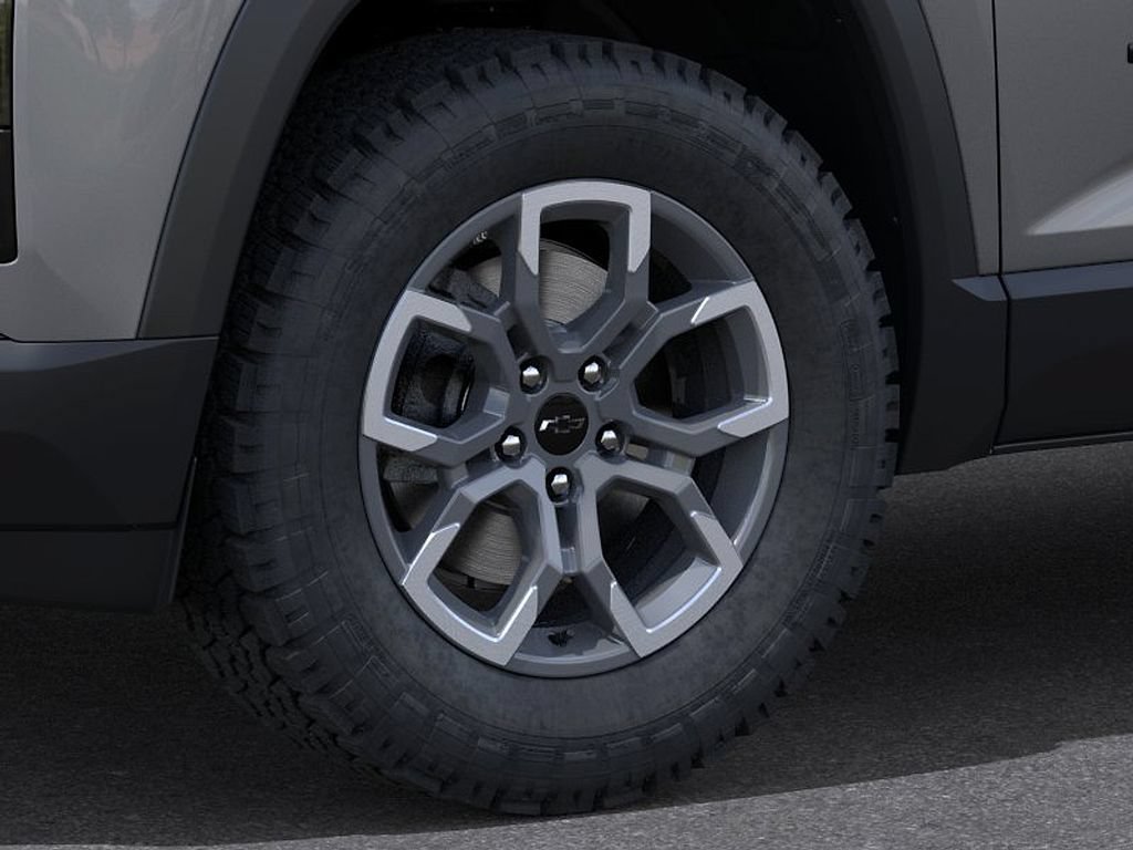 New 2026 Chevrolet Equinox ACTIV w/ Convenience Package III AWD/4WD image 9