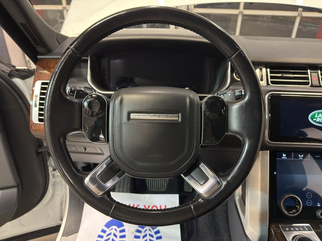 Used 2020 Land Rover Range Rover HSE image 17