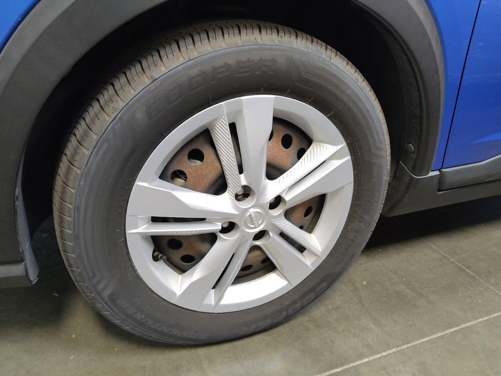 Used 2022 Nissan Kicks S FWD image 31