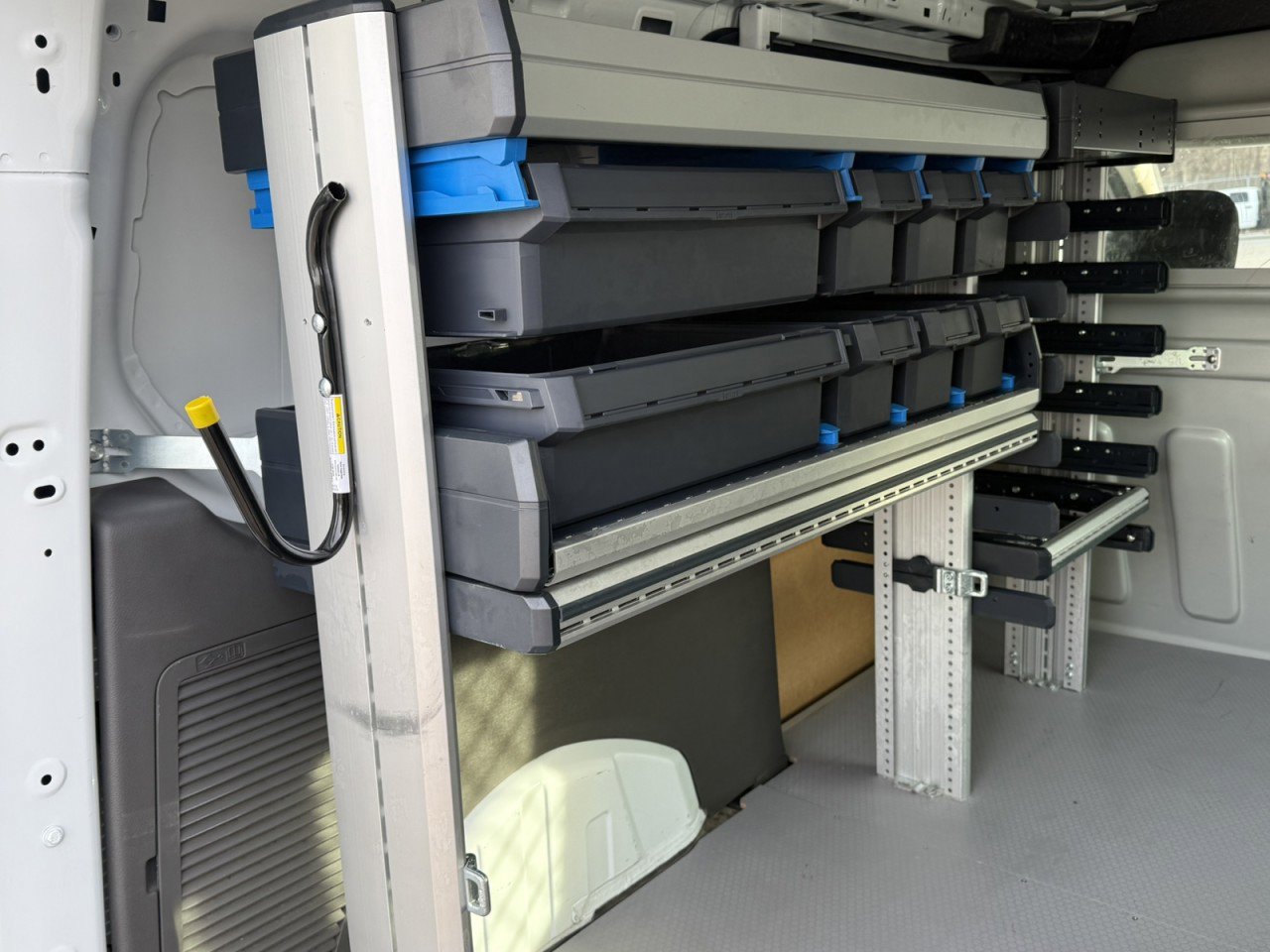 Used 2021 Ford Transit Connect XL image 9