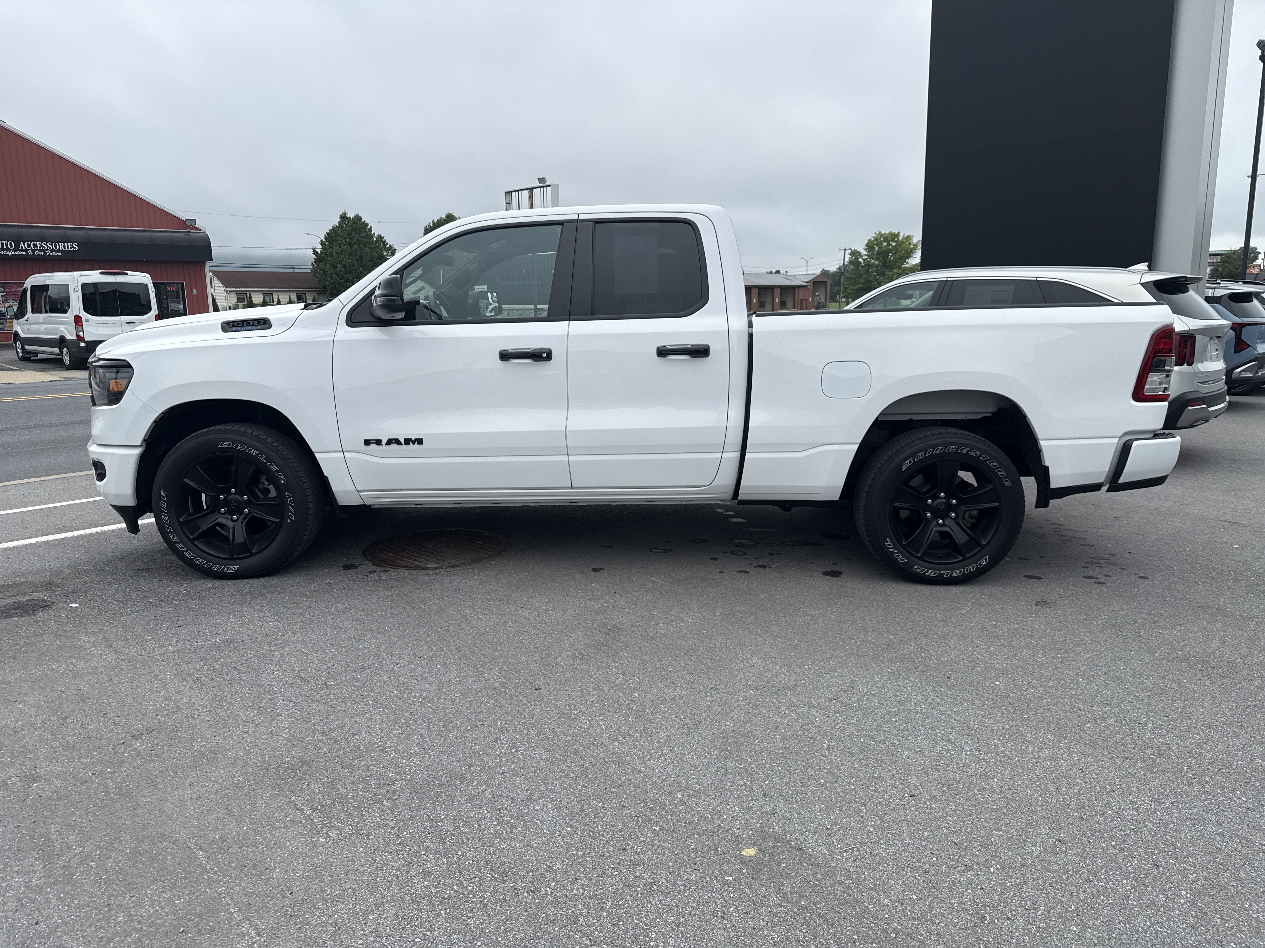 Used 2023 RAM 1500 Big Horn AWD/4WD image 9