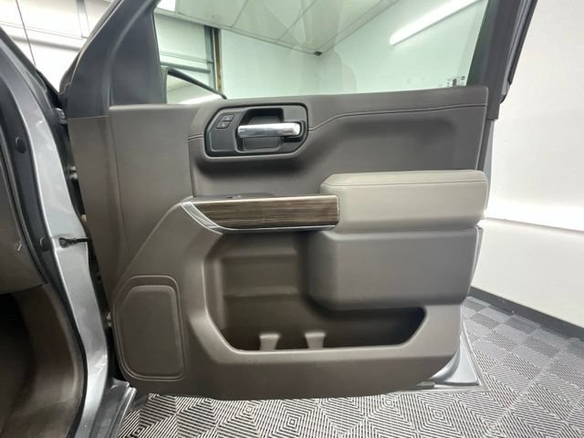 Used 2020 Chevrolet Silverado 1500 LT w/ Convenience Package AWD/4WD image 15